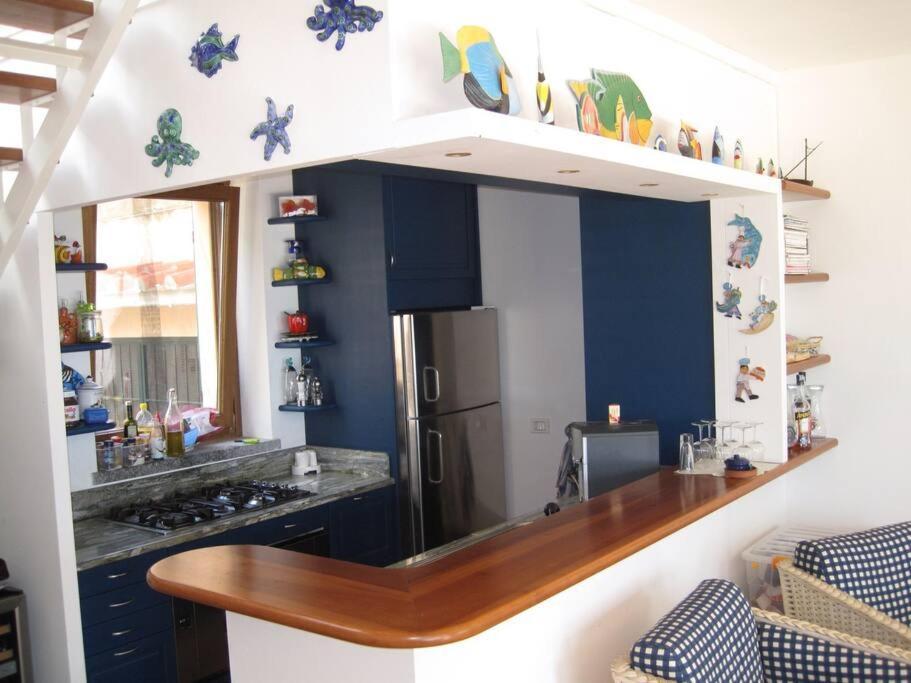 Villa Mit Whirlpool Und Phantastischer Aussicht カポリーヴェリ エクステリア 写真
