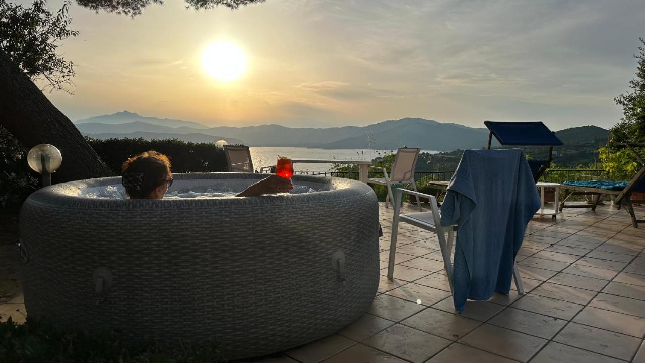 Villa Mit Whirlpool Und Phantastischer Aussicht カポリーヴェリ エクステリア 写真